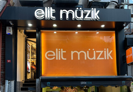 ELİT MÜZİK BEYOĞLU - SHOWROOM