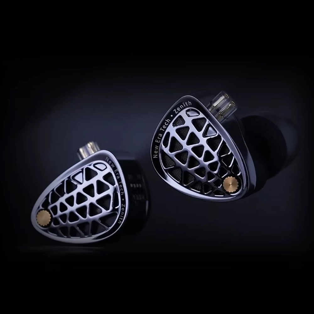 KZ Zenith Kulağa Takılı Görünüm