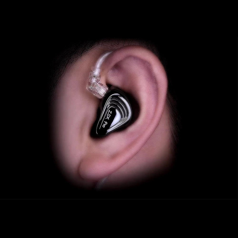 KZ ZSX Pro Kulağa Takılı Görünüm