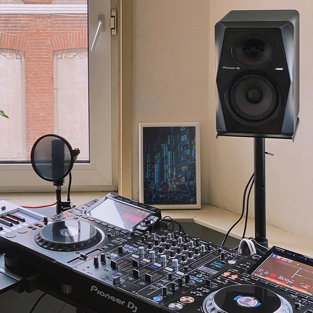 Pioneer DJ VM-70 7 İnç Aktif Monitör Hoparlör