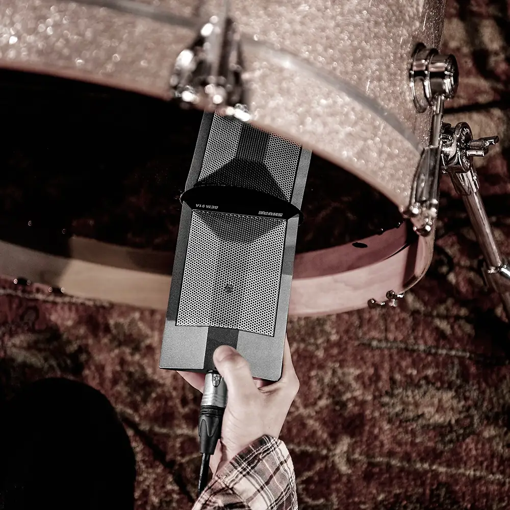 Shure Beta 91A'nın iki pozisyonlu ton anahtarı