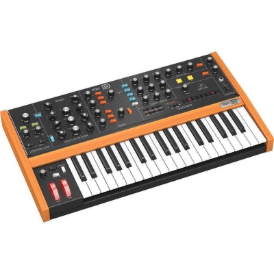 Behringer POLY D Analog Synthesizer - 1