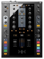 Native Instruments Traktor Kontrol Z2 Controller - 1