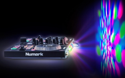 Numark Partymix DJ Controller - 3