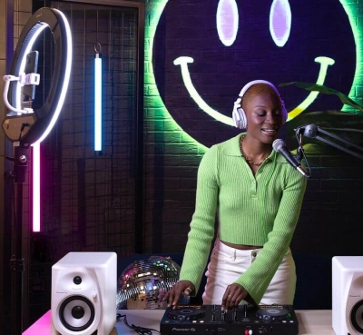 Pioneer DJ DDJ-FLX4 2 Kanal DJ Controller + Soft Case - 8