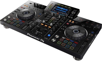 Pioneer DJ XDJ-RX2 DJ Setup - 3