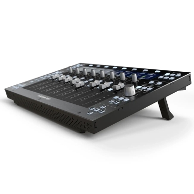 Solid State Logic UF8 Gelişmiş Daw Controller - 2